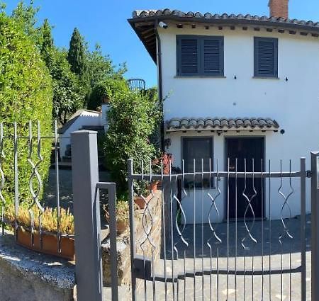 Alloggio Turistico La Balocca Монтефиасконе Екстериор снимка